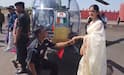 Nashik News: दीक्षांत सोहळ्यात प्रेमाची भरारी! नाशिकमध्ये वैमानिकाने हेलिकॉप्टरसमोर गुडघ्यावर बसून प्रेयसीला केले प्रपोज, PHOTO