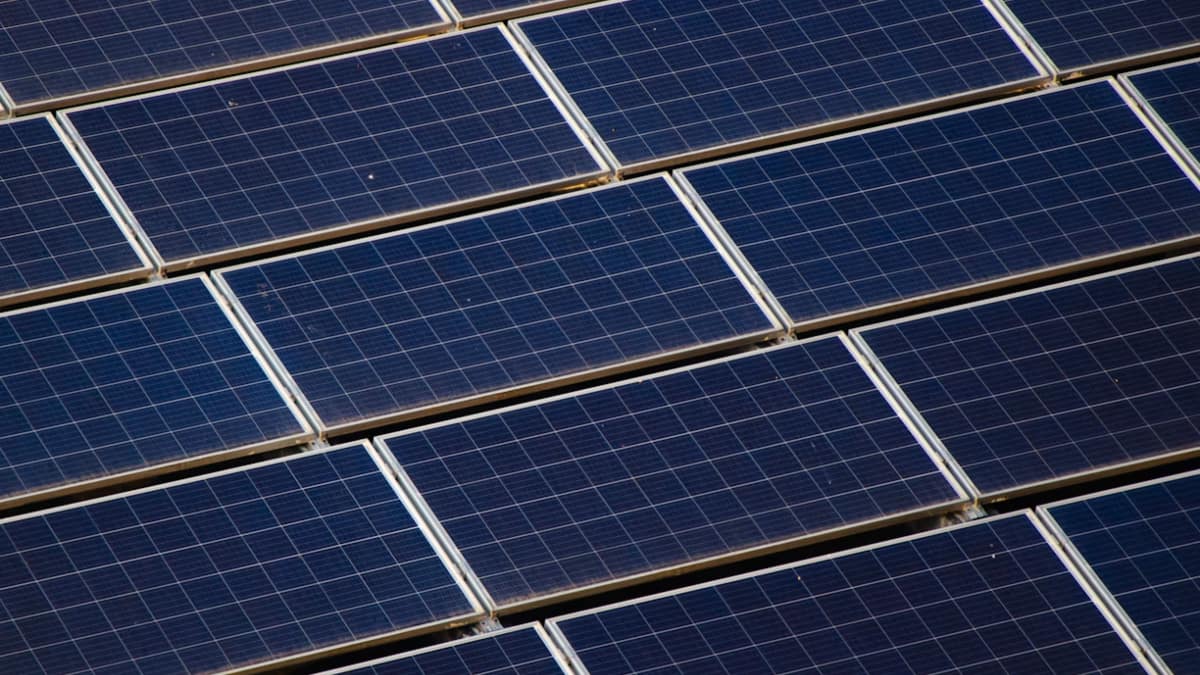 Solar Energy System पर लगाने से पहले डिसाइड कर लें चीजें, नहीं तो बर्बाद हो सकते हैं पैसे