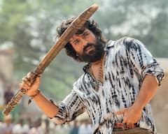Peddi Vs Bollywood Movie: పెద్దితో బాక్సాఫీస్ క్లాష్... బాలీవుడ్ సినిమా టికెట్స్‌పై 50 పర్సెంట్ డిస్కౌంట్ ఆఫర్