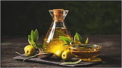 Olive Oil For Hair : ఆలివ్ ఆయిల్ వంటకేనా? జుట్టుకు కూడా అప్లై చేయవచ్చా? లాభ, నష్టాలు ఇవే