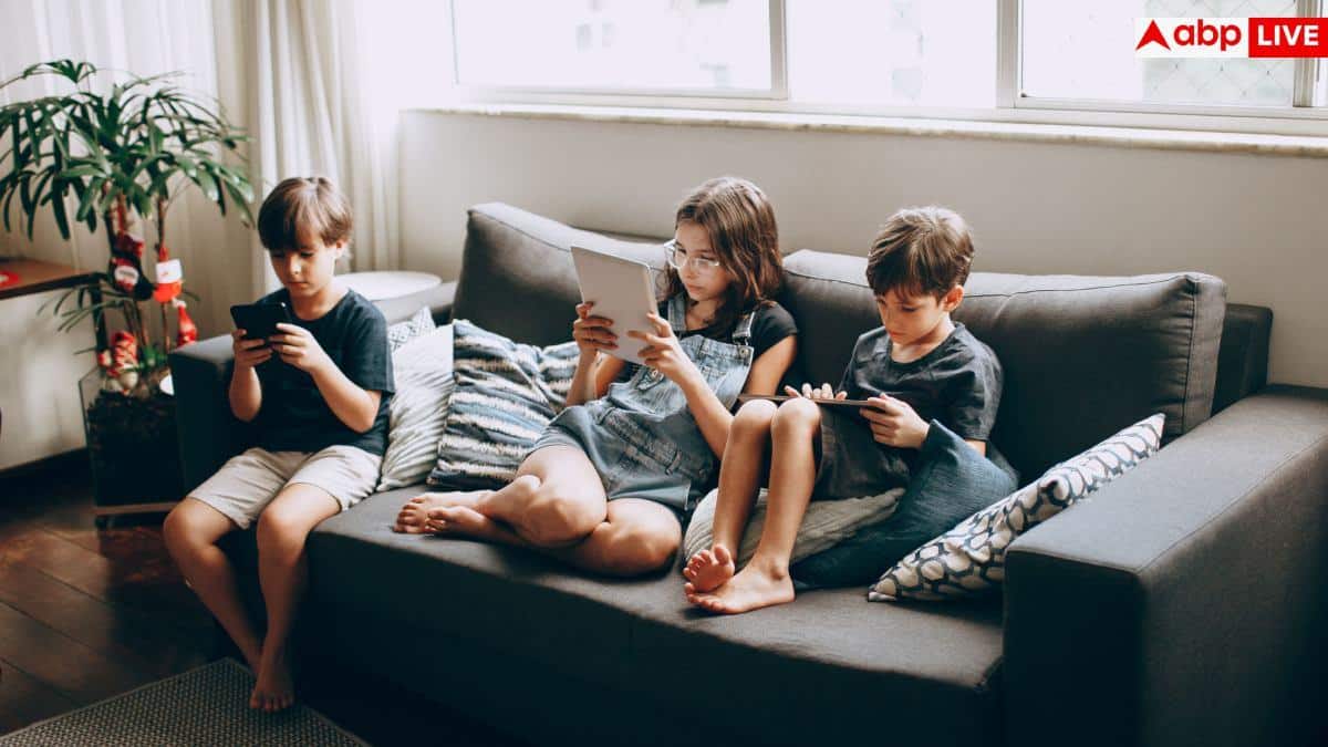 Children's Screen Time: पीएम ने बताए स्क्रीन टाइम से जुड़े ये 4 रूल्स, हर बच्चे के पैरेंट्स को करने चाहिए फॉलो
