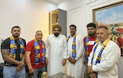 Big News: ਵੱਡੀ ਖਬਰ, ਮਸ਼ਹੂਰ ਆਗੂਆਂ ਸਣੇ ਇਨ੍ਹਾਂ ਸ਼ਖ਼ਸੀਅਤਾਂ ਨੇ ਫੜ੍ਹਿਆ 'ਆਪ' ਦਾ ਪੱਲਾ; ਸਿਆਸਤ 'ਚ ਮੱਚੀ ਹਲਚਲ...