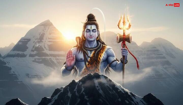 ज्येष्ठ के अधिकमास में मासिक शिवरात्रि का संयोग 27 साल बाद बना है. साथ ही इस दिन गौरी योग और शनिवार का संयोग बन रहा है. वैदिक ज्योतिष में गौरी योग एक अत्यंत शुभ और दुर्लभ राजयोग है. इस योग के प्रभाव से अच्छा व्यक्तित्व, स्थिर रिश्ते और भौतिक व भावनात्मक सुखों से भरा जीवन प्राप्त होता है.