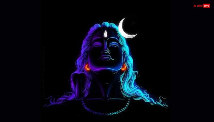 इस दिन ब्रह्म मुहूर्त में उठकर स्नान कर व्रत का संकल्प लें और चौकी लगाकर मिट्टी से शिवलिंग बनाएं और पंचामृत दूध, दही, घी, शहद और गन्ने के रस से अभिषेक करें. महामृत्युंजय मंत्र का जाप करें.