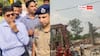 सिद्धार्थनगर में निर्माणाधीन मछली मंडी का गेट गिरा, शटरिंग में दबने से एक मजदूर की मौत, 7 घायल