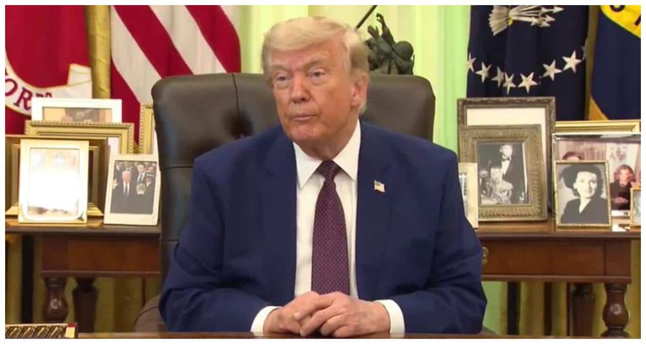 Trump Iran War Powers: ట్రంప్‌కు బిగ్‌ షాక్‌! ఇరాన్‌పై యుద్ధ అధికారులకు బ్రేక్‌! అమెరికా అధ్యక్షుడిపై సొంతపార్టీలోనే తిరుగుబాటు! 