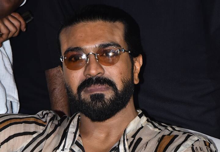 Peddi Malayalam collections: మలయాళంలో 'పెద్ది' కలెక్షన్స్ అసలు బాలేదు. అక్కడ ఈ సినిమా ఫస్ట్ డే నెట్ కలెక్షన్ 25 లక్షలు మాత్రమే. ఓవర్సీస్ గ్రాస్ 30 కోట్లు. దాంతో మొదటి రోజు గ్రాస్ కలెక్షన్స్ 112 కోట్లకు చేరుకుంది. ప్రీమియర్స్ కలెక్షన్లతో కలిపితే అది 135 కోట్లకు చేరింది. 