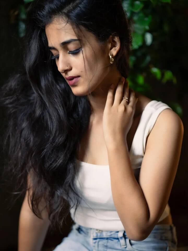 రీల్స్ పిచ్చిలో ఉన్న శైలుని ట్రాప్ చేసిన రౌడీ గ్యాంగ్ ని చితక్కొడతాడు కేశవ. మొదట్లో అపార్థం చేసుకున్న శైలు..కేశవను మరింత ద్వేషిస్తుంది. మరోసారి అదే ప్రమాదం ఎదురవడంతో మళ్లీ అండగా నిలుస్తాడు కేశవ. అప్పటి నుంచి కేశవ ప్రేమకోసం తపిస్తూ తిరుగుతోంది శైలు