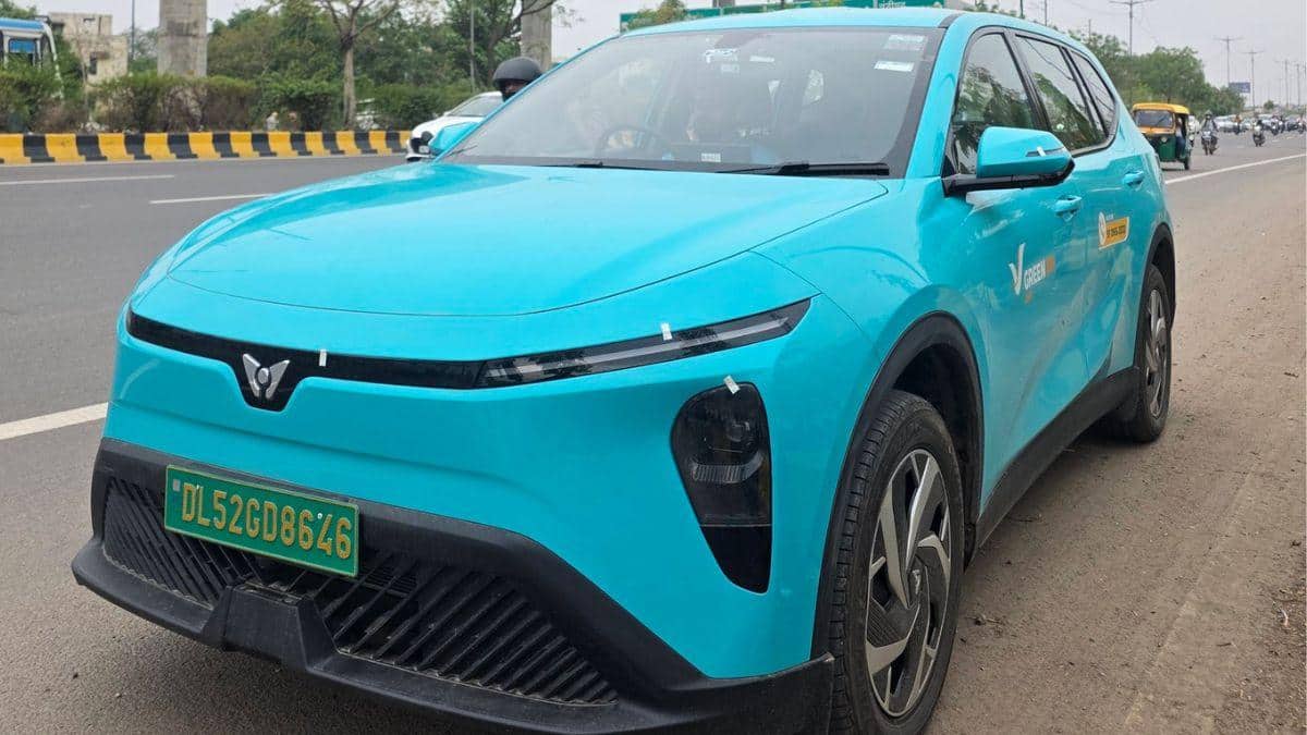 Green SM Electric Limo Taxi Service: ఇండియాలో గ్రీన్ ఎస్ఎమ్ ఎలక్ట్రిక్ లిమో టాక్సీ సర్వీస్ స్టార్ట్: .. విన్ ఫాస్ట్ ఈవీ కార్లతో సరికొత్త లగ్జరీ రైడింగ్..  సేవలు ఎక్క‌డ  ప్రారంభమంటే..?