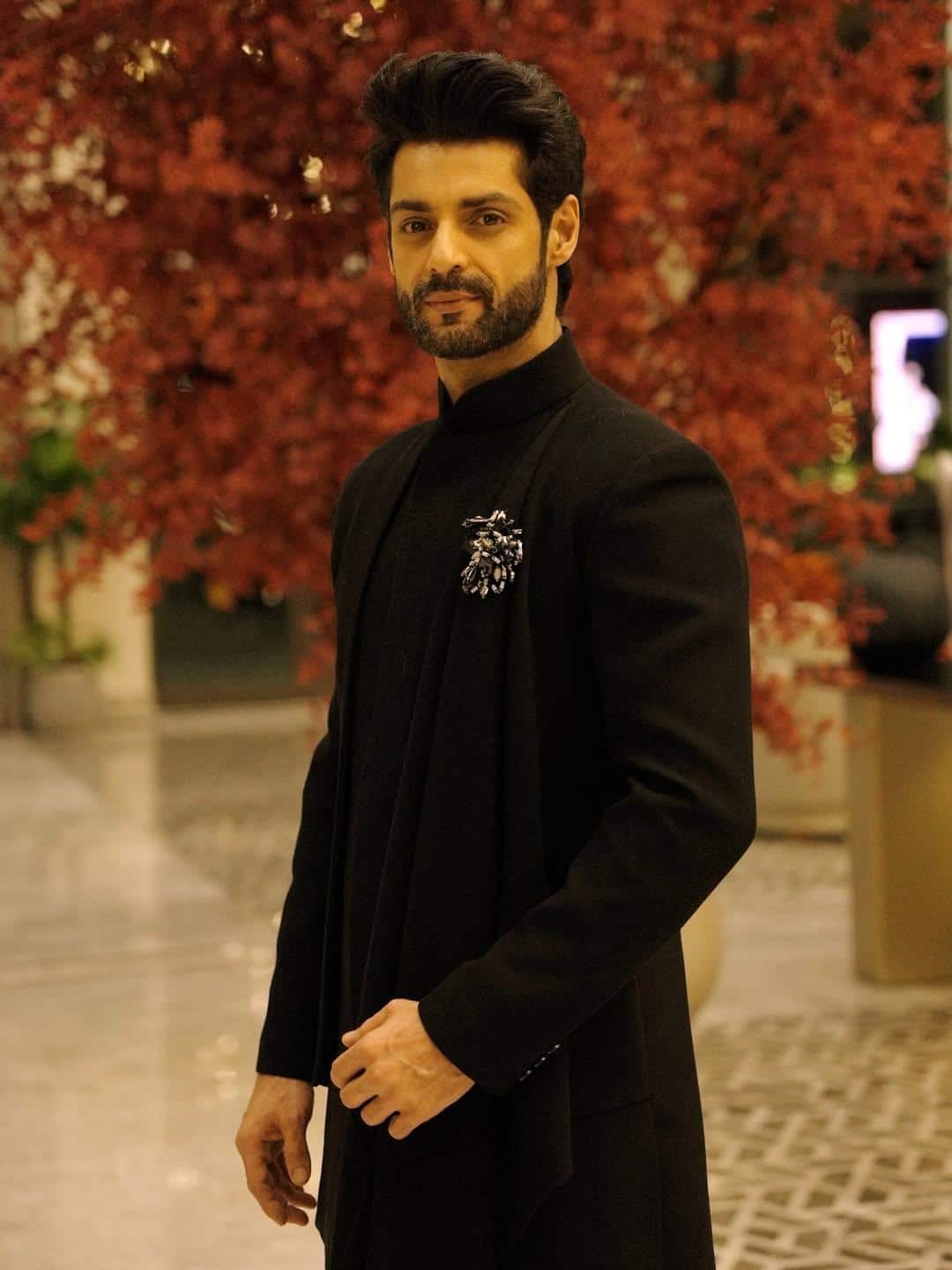 Gaurav Khanna has MBA degree, Karan Kundra has studied from abroad, know how educated are your favorite TV stars