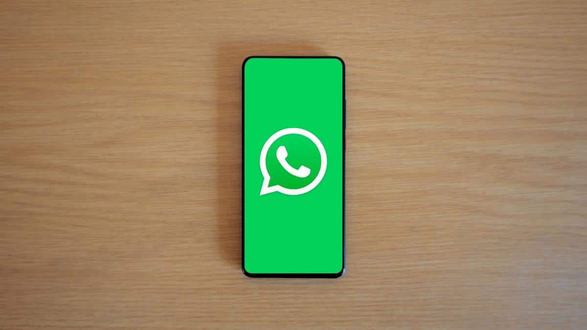 पब्लिक जगह पर WhatsApp वॉइस मैसेज सुनना नहीं चाहते? टेक्स्ट में बदलकर पढ़ें, ये है आसान तरीका