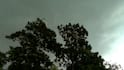 Weather Update : কয়েক ঘণ্টায় ভারী বর্ষণ ! সোঁ সোঁ করে হাওয়া , উত্তাল বৃষ্টি ! কোন কোন এলাকায় জারি সতর্কতা?