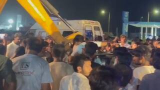 Morbi: મોરબીના હળવદ પાસે ગમખ્વાર અકસ્માત, ડમ્પર પાછળ કાર ઘૂસી જતા પાંચના મોત