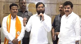 Shivsena : यवतमाळ जिल्ह्यात काँग्रेसला मोठं खिंडार; निलंबनाच्या कारवाईनंतर साहेबराव कांबळेसह शेकडो कार्यकर्त्यांचा शिवसेनेत पक्षप्रवेश, एकनाथ शिंदे म्हणाले...