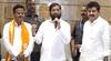Shivsena : यवतमाळ जिल्ह्यात काँग्रेसला मोठं खिंडार; निलंबनाच्या कारवाईनंतर साहेबराव कांबळेसह शेकडो कार्यकर्त्यांचा शिवसेनेत पक्षप्रवेश, एकनाथ शिंदे म्हणाले...