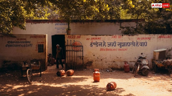 चीनी उपभोक्ता आमतौर पर 15 किलोग्राम एलपीजी सिलेंडर के लिए ₹1000 से ₹1100 के बीच भुगतान करते हैं. भारत के उलट जहां सब्सिडी बड़ी भूमिका निभाती है चीन में एलपीजी की कीमत लोकल टैक्स नीति, ट्रांसपोर्टेशन लागत और कमर्शियल डिस्ट्रीब्यूशन नेटवर्क से तय होती है.