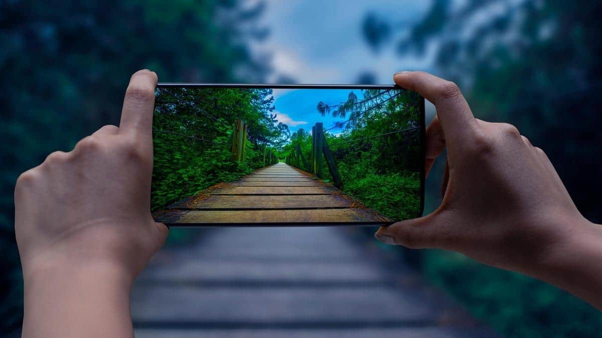 मोबाइल से DSLR जैसी फोटो चाहिए? ये 5 ट्रिक्स आपकी कैमरा स्किल्स बदल देंगी