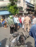 Mumbai Best Bus Accident: बेस्ट बसची 4 वाहनांना धडक, टॅक्सी आडव्या पडल्या, दुचाकी चक्काचूर, दादरमध्ये हादरवणारी दृश्य, PHOTO