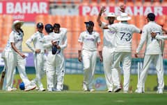 Manav Suthar Ind vs Afg Test : रवींद्र जडेजाचा वारसदार मिळाला! जड अंतःकरणाने का होईना, क्रिकेट विश्वाने मानव सुथारला ठोकला सलाम; पदार्पणातच 6 विकेट्स घेत रचला इतिहास