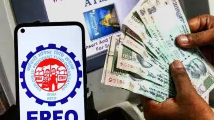 এখান থেকে ঋণ নিতে কী সুবিধা পাবেন আপনি ? বর্তমান ২০২৬-২৭ আর্থিক বছরে পিপিএফ-এ সুদের হার রয়েছে ৭.১%। পিপিএফে স্বল্প সুদের হারে ঋণ পাবেন আপনি। সাধারণ পার্সোনাল লোনের তুলনায় পিপিএফ লোনে সুদের হার অনেক কম হয়। সাধারণত যা সুদ পান তার থেকে ১ শতাংশ সুদ বেশি হয়, মানে এখন নিলে ৮.১ শতাংশ হবে সুদের হার।