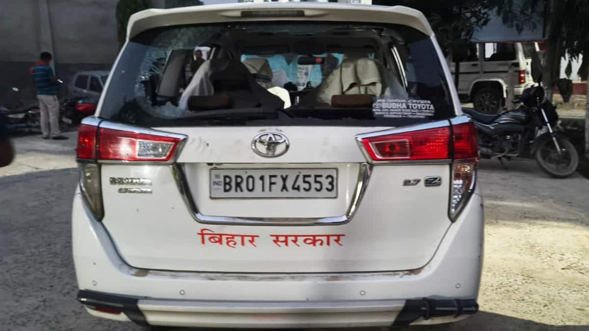 बिहार: मधुबनी में मंत्री अरुण शंकर प्रसाद के काफिले पर हमला, बाल-बाल बचे, 7 लोग गिरफ्तार