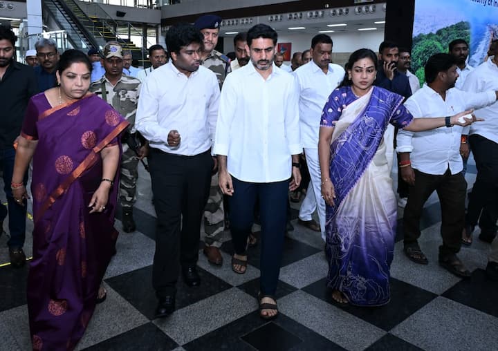 తాము కేవలం డబ్బులు ఇచ్చి చేతులు దులుపుకోవడానికి రాలేదని, బాధిత కుటుంబాలకు జీవితాంతం అండగా ఉండేలా చర్యలు తీసుకుంటామని లోకేష్ తెలిపారు. 90 రోజుల్లో ప్రతి బాధితునికి న్యాయం చేసేలా చర్యలు తీసుకుంటామని టైమ్‌, డేట్ నోట్ చేసి పెట్టుకోవాలని పేర్కొన్నారు.
