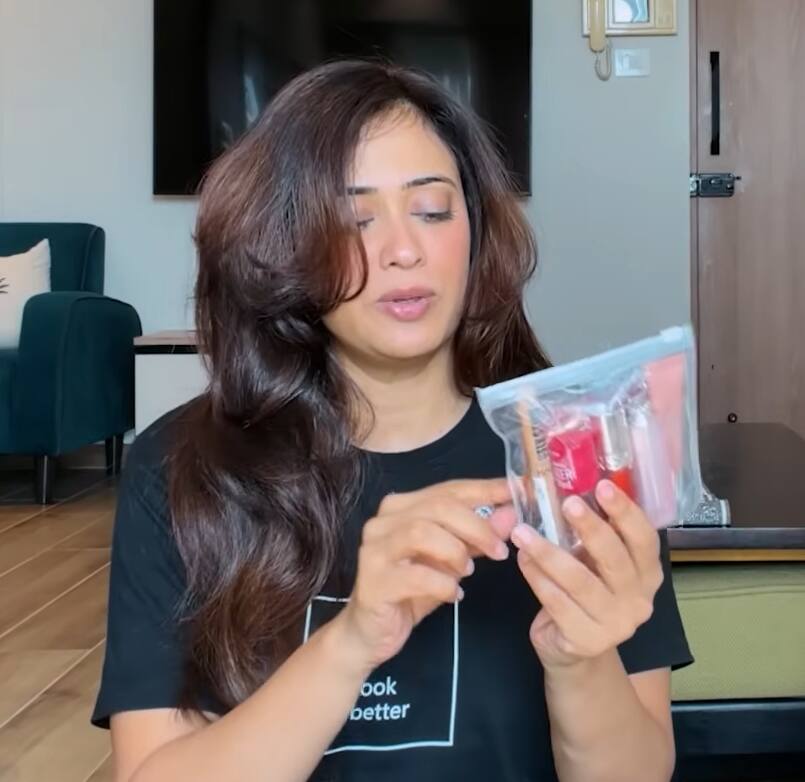 I don't buy brands... these are useless', Shweta Tiwari lives a simple life despite being the owner of crores, keeps these things in her bag