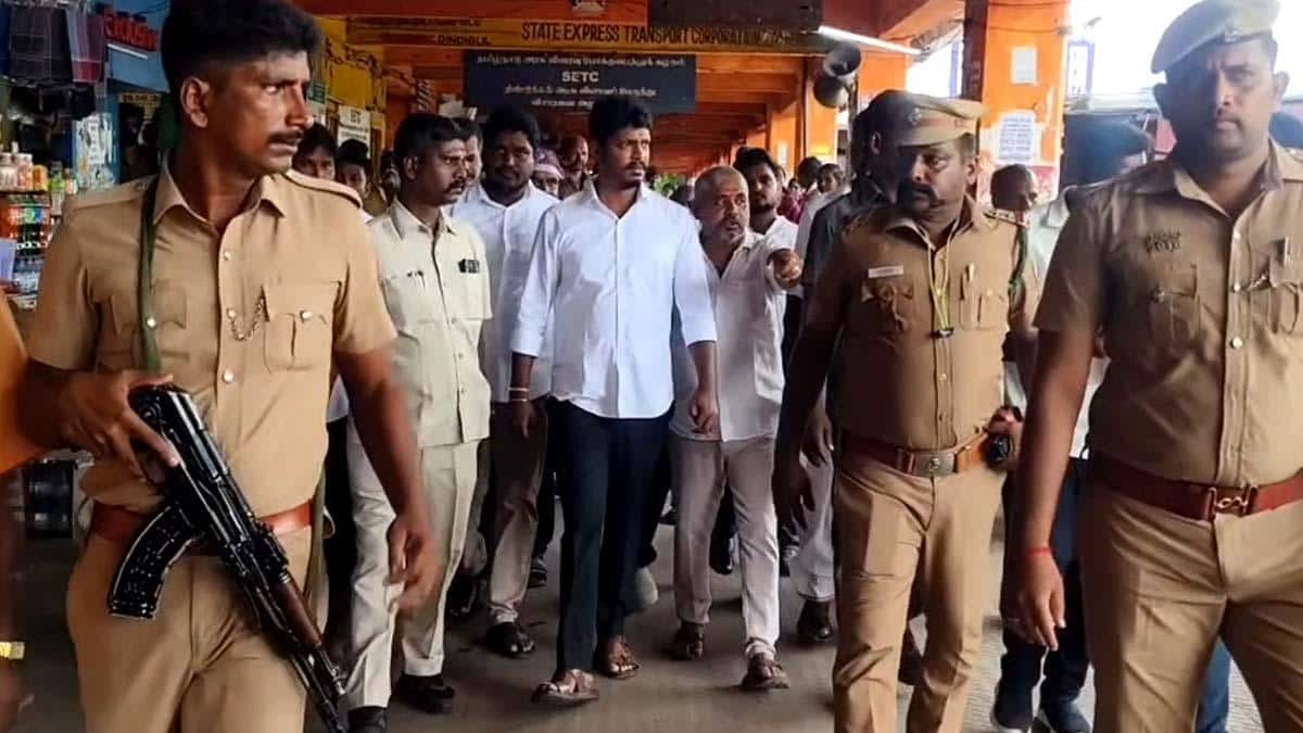 டாஸ்மாக் வருவாய் இனி முழுவதும் அரசுக் கஜானாவுக்கு; திண்டுக்கல்லில் அமைச்சர் விக்னேஷ் உறுதி.
