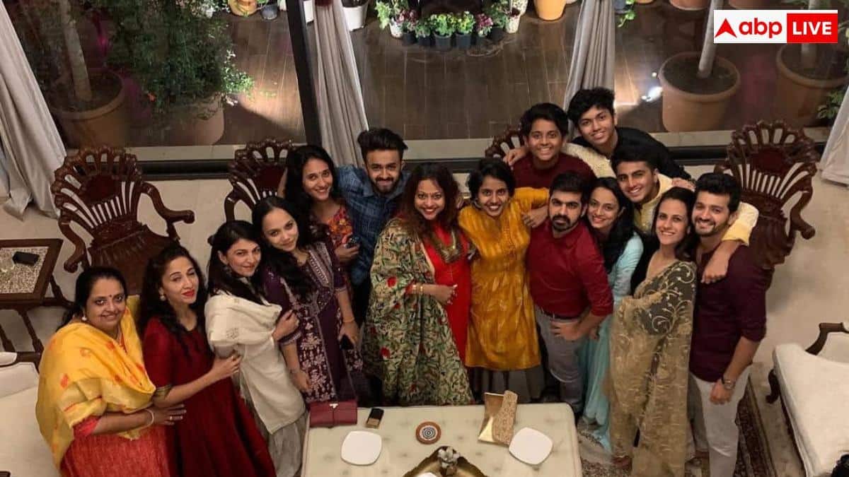 R Madhavan Home: सादगी और एलिगेंस से भरा है आर माधवन का मुंबई वाला घर, देखें टेरेस गार्डन और लिविंग रूम की झलक 3 R Madhavan Home: सादगी और एलिगेंस से भरा है आर माधवन का मुंबई वाला घर, देखें टेरेस गार्डन और लिविंग रूम की झलक