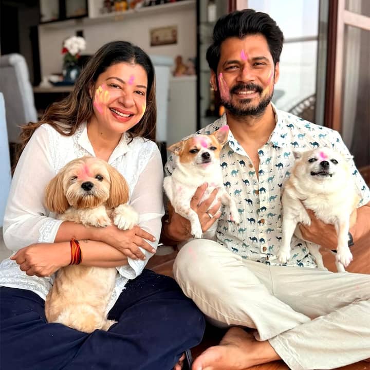 अशातच संभावना आणि अविनाशला रुग्णालयातील डॉक्टर आणि हॉस्पिटल स्टाफने त्यांना सरप्राइज पार्टी दिली आहे. जुळे मुलं झाले असल्याचा आनंद त्यांनी साजरा केला.