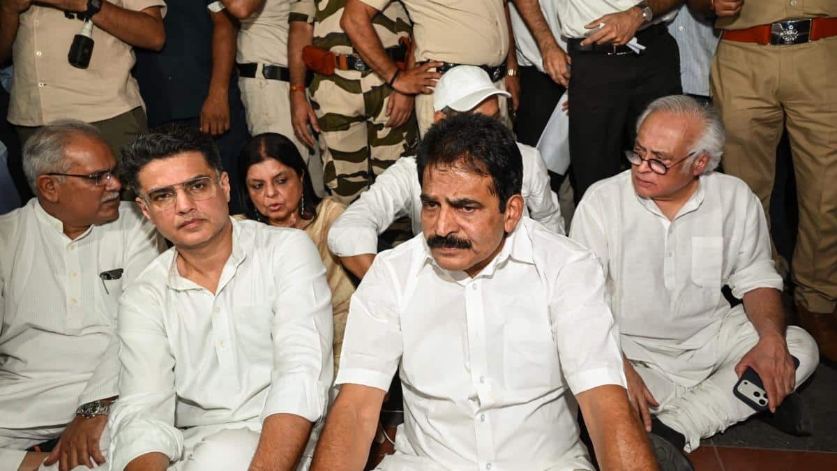 'Murder Of Democracy': Congress Protests Outside EC Office Over Natarajan Row