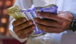 8th Pay Commission :  ਕੀ ਪੈਨਸ਼ਨ ਹੋਵੇਗੀ ਤਨਖ਼ਾਹ ਦੇ ਬਰਾਬਰ? ਪੈਨਸ਼ਨਰਾਂ ਨੇ ਰੱਖੀ ਵੱਡੀ ਮੰਗ 
