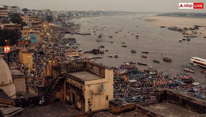 પ્રોજેક્ટના સ્કેલના આધારે ખર્ચ નોંધપાત્ર રીતે બદલાય છે. નાના શહેરી ગટરો માટે વાર્ષિક ₹50 લાખ અને ₹5 કરોડની વચ્ચે ખર્ચ થઈ શકે છે, જ્યારે મોટી નદીઓમાં નોંધપાત્ર રોકાણની જરૂર પડે છે. નમામી ગંગે મિશન જેવા પ્રોજેક્ટ્સને ₹30,000 કરોડથી વધુનું ભંડોળ પ્રાપ્ત થયું છે.