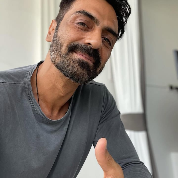 अर्जुन कहते हैं, 'जब आप सबकुछ गंवा बैठते हैं तो आप अपने अंदर झांकने के लिए मजबूर हो जाते हैं. आप सोचने की कोशिश करते हैं कि आखिर आपसे कहां क्या गलती हुई. आप किसी को दोष नहीं दे सकते. अगर आप दोष देते हैं, तो आप और भी दुखी हो जाएंगे.'