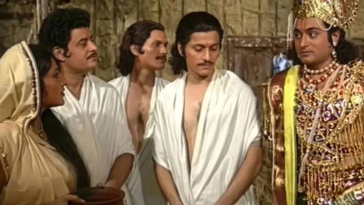 समीर चित्रे: बी.आर. चोपड़ा की 'महाभारत' में नकुल का किरदार समीर चित्रे ने निभाया था. वो लाइमलाइट से दूर रहते हैं. उन्होंने भी अभी तक शादी नहीं रचाई है.