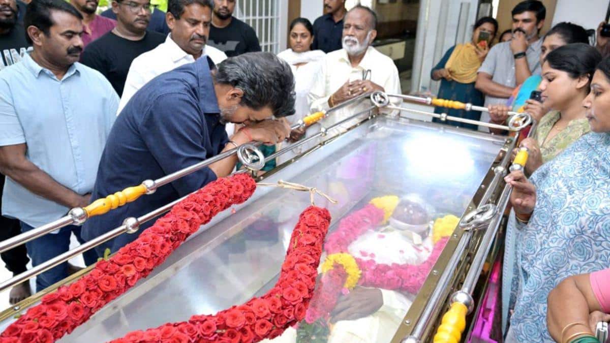 Bharathirajaa Passes Away At 84: Tamil Nadu CM Vijay Visits His Residence, Announces Full State Honours