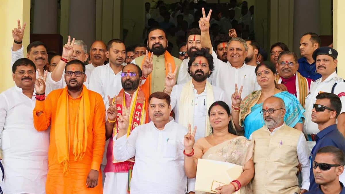 Bihar MLC चुनाव: पवन सिंह सहित सभी 10 उम्मीदवार निर्विरोध जीते, दीपक प्रकाश का पत्ता साफ