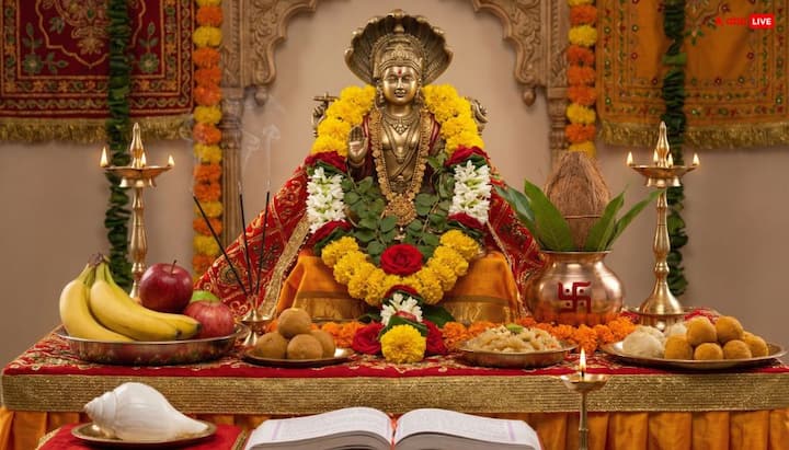 परम एकादशी पर व्रत न कर पा रहे हों तो रात भजन-कीर्तन करें. इससे आध्यात्मिक उन्नति का मार्ग प्रशस्त होता है.