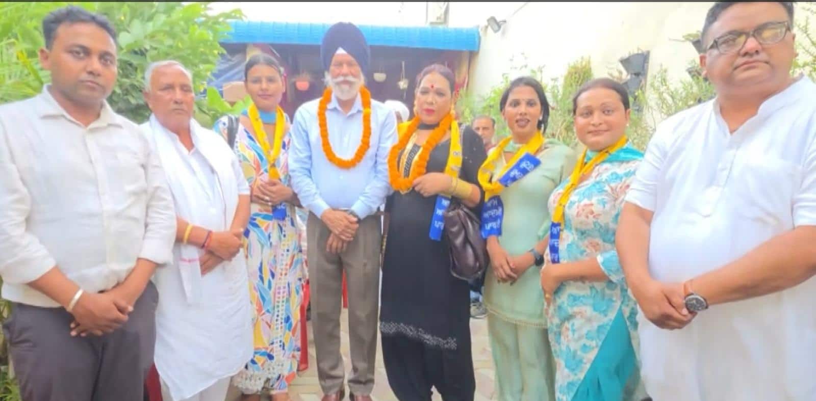 Punjab News: ਪੰਜਾਬ ਸਿਆਸਤ ‘ਚ ਹਲਚਲ ਤੇਜ਼, ਸਾਥੀਆਂ ਸਣੇ ‘AAP’ ‘ਚ ਸ਼ਾਮਲ ਹੋਈ ਇਹ ਮਸ਼ਹੂਰ ਸ਼ਖਸ਼ੀਅਤ, ਅਕਾਲੀ ਦਲ ਨੂੰ ਲੱਗਿਆ ਵੱਡਾ ਝਟਕਾ...