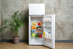 Fridge Keeping Tips : ਫ੍ਰਿਜ ਨੂੰ ਕੰਧ ਤੋਂ ਘੱਟੋ-ਘੱਟ ਕਿੰਨੀ ਦੂਰੀ 'ਤੇ ਰੱਖਣਾ ਚਾਹੀਦਾ ਹੈ? ਨਹੀਂ ਤਾਂ ਵਾਪਰ ਸਕਦਾ ਹੈ ਵੱਡਾ ਹਾਦਸਾ