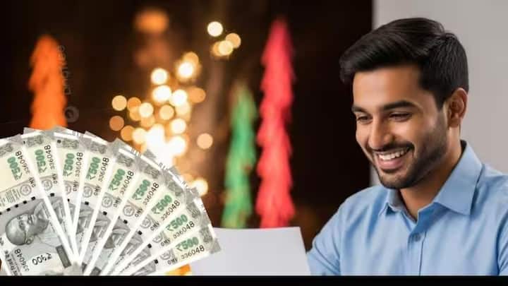 এই ৩ ইউনিটের মধ্যে ধরা হত, কেন্দ্রীয় সরকারি কর্মচারীকে। কর্মী ছাড়াও এই তালিকায় ধরা হত, তাঁর জীবনসঙ্গী বা স্ত্রী ছাড়াও দুই সন্তানকে। এবার এই নীতিতেই পরিবর্তনের প্রস্তাব দিয়েছে কর্মী সংগঠনগুলি। দেখে নিন, সেই ক্ষেত্রে আরও কাদের ধরা হবে।
