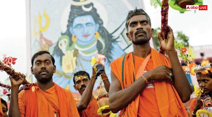 महाशिवरात्रि- सावन के अलावा महाशिवरात्रि का समय भी भगवान शिव की उपासना के लिए सबसे श्रेष्ठ माना जाता है. इस समय भी शिवभक्त पवित्र नदियों का जल लाकर शिवलिंग पर अर्पित करते हैं. कुछ क्षेत्रों में महाशिवरात्रि के अवसर पर भी कांवड़ यात्रा की परंपरा देखने को मिलती है.