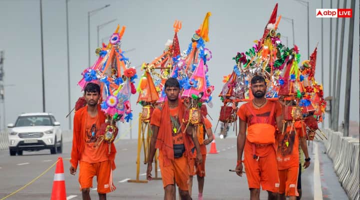 अधिकांश लोग कांवड़ यात्रा के लिए सावन महीने को सबसे शुभ मानते हैं, लेकिन धार्मिक मान्यताओं के अनुसार भगवान शिव का जलाभिषेक और कांवड़ यात्रा वर्ष के कुछ अन्य शुभ अवसरों पर भी की जा सकती है. आइए जानते हैं सावन के अलावा और कब सकते हैं कांवड़ यात्रा.