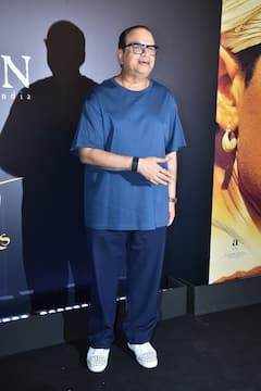 'लगान' के 25 साल, गदगद हुए आमिर खान हुआ ग्रैंड सेलिब्रेशन, दोनों पत्नियों समेत यूं मनाया जश्न
