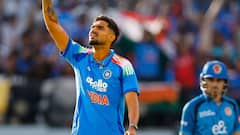 ఫస్ట్ మ్యాచ్, ఫస్ట్ ఓవర్, ఐదో బంతికే వికెట్.. ఇంటర్నేషనల్ క్రికెట్‌లో ఇండియా కొత్త స్పీడ్‌స్టర్ సంచలన ఎంట్రీ