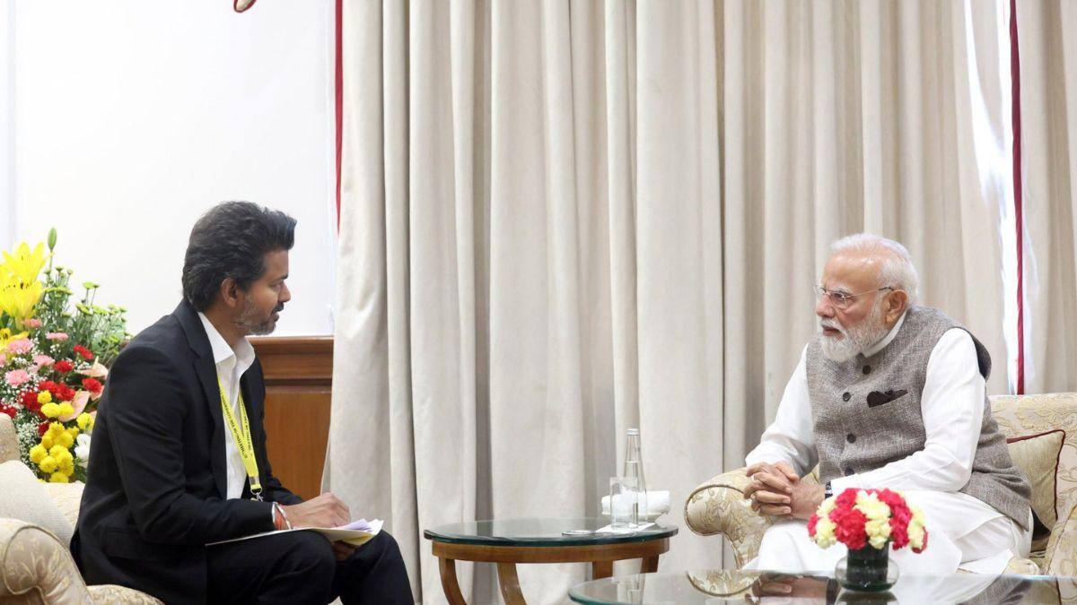 Vijay BJP: CM விஜய்க்கு மெசேஜ் சொன்ன பாஜக..! டெல்லியில் தமிழர் மூலம் TVK பெற்ற அட்வைஸ்? காங்., நிலை?