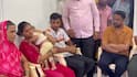 Udayanraje Bhosale: शहीद अर्जुन जाधव यांच्या 11 महिन्यांच्या चिमुकल्याला कडेवर घेताच उदयनराजे भावूक; शहापूरमध्ये डोळे पाणावणारी सांत्वन भेट