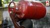 LPG Rate Today : ਕੀ ਅੱਜ ਫਿਰ ਮਹਿੰਗਾ ਹੋਇਆ 14.2 ਕਿਲੋ ਵਾਲਾ ਗੈਸ ਸਿਲੰਡਰ? ਵੇਖੋ ਦਿੱਲੀ ਤੋਂ ਪਟਨਾ ਤੱਕ ਦੇ ਰੇਟ  