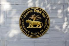 RBI News: RBIએ આ બેન્ક પર લગાવ્યો છ મહિનાનો પ્રતિબંધ, રૂપિયા ઉપાડવા પર લગાવી લિમિટ