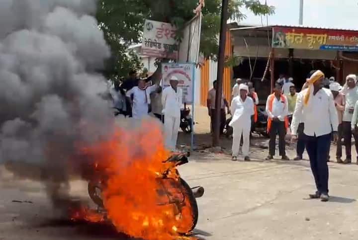 राज्य सरकारने शेतकऱ्यांसाठी कर्जमाफीचा निर्णय घेतला असून विधानपरिषद निवडणूक आचारसंहिता संपुष्टात येताच लागू करण्यात येणार आहे.